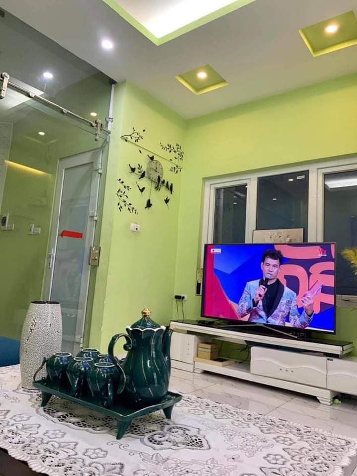 Chưa đến 75tr có ngay nhà 4 tầng, Hai Bà Trưng, dt 58m2,ô tô đỗ cửa, an ninh tuyệt đối
