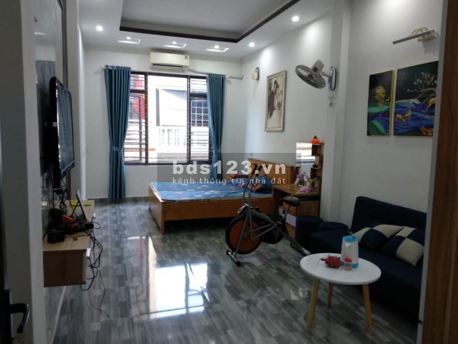 Nhà 3 tầng Lâm Tường diện tích nguyên căn 46m2. oto vào nhà giá chỉ 3,9 tỷ, lhcc