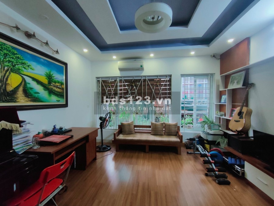 Ái Mộ-Bồ Đề. Bán nhà 6 tầng 35m2 Mt 4m 3.65 tỷ. Nhà chủ tự xây, mới,đẹp.