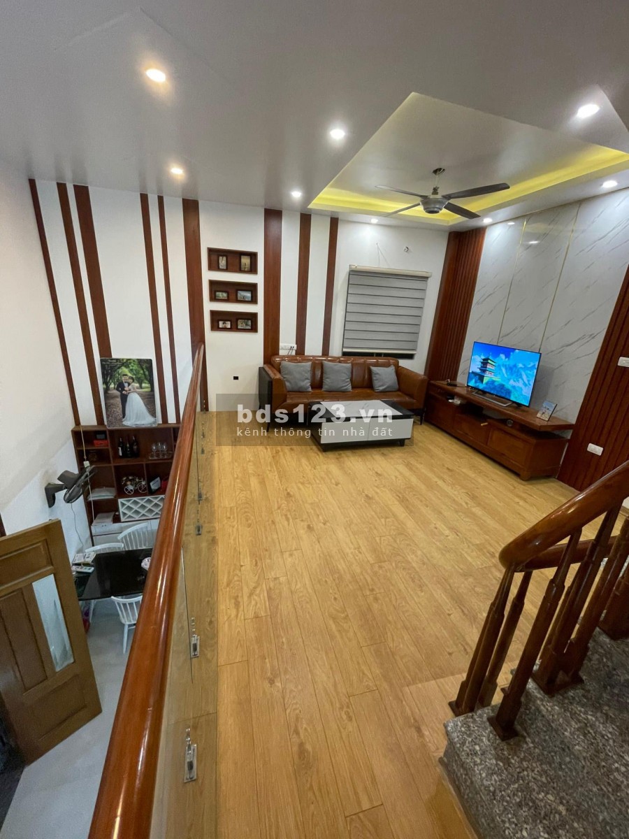 Bán nhà nguyên căn Tân Triều cực phẩm, 5 tầng đúc kiên cố, lh 0904601503
