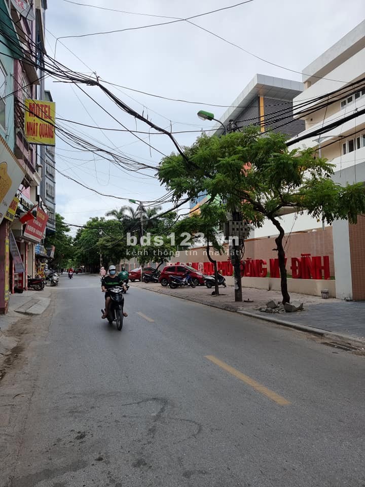 Nhà mới đẹp thông số chuẩn, đầy đủ công năng, khu vực vô vàn tiện ích