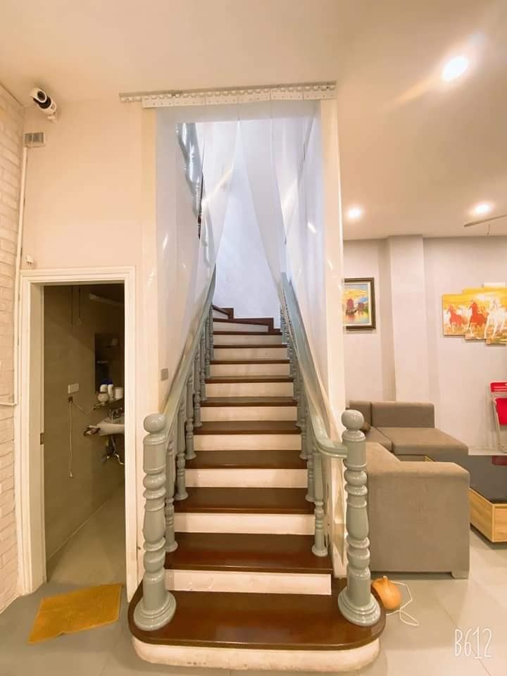 Bán nhà riêng tại Phố Hoàng Ngọc Phách, Phường Láng Hạ, Đống Đa, Hà Nội diện tích 58m2 giá 8.3 tỷ