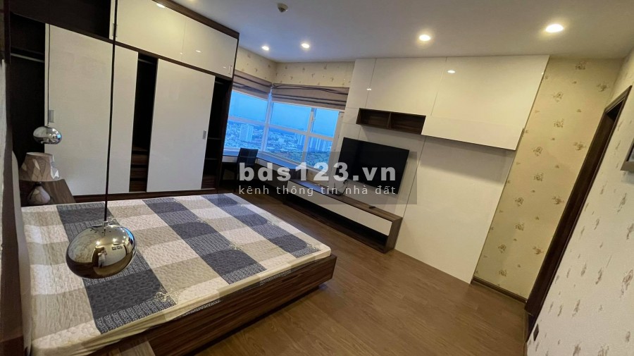 Chính chủ cho thuê căn hộ cao cấp Sunrise City, 3 pn, 2 view đẹp