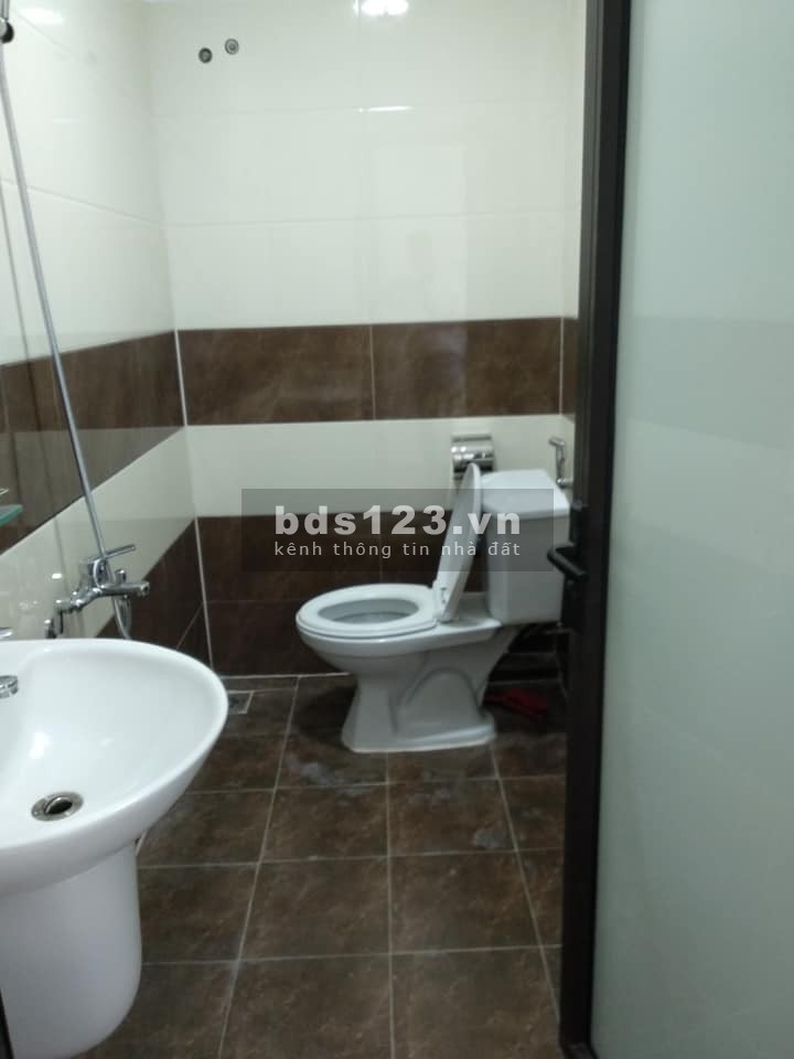 Nhà 3 tầng Lâm Tường diện tích nguyên căn 46m2. oto vào nhà giá chỉ 3,9 tỷ, lhcc