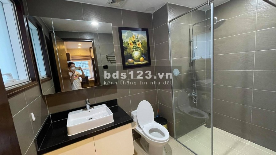 Chính chủ cho thuê căn hộ cao cấp Sunrise City, 3 pn, 2 view đẹp