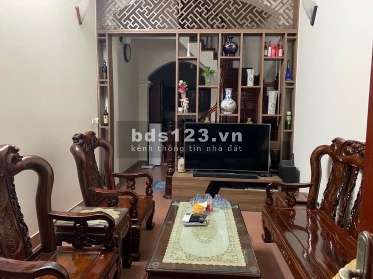 Bán gấp nhà đẹp Lê Trọng Tấn - Hoàng Văn Thái gần ô tô dt 40m2, 5 tầng giá 3,5 tỷ
