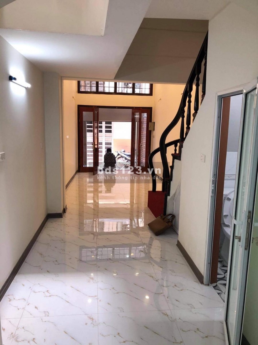 Nhà đẹp ngõ 29 Cẩm Văn, ngõ nông DT 42m2 thiết kế 4 tầng, mt 3m giá chỉ 3,75 tỷ
