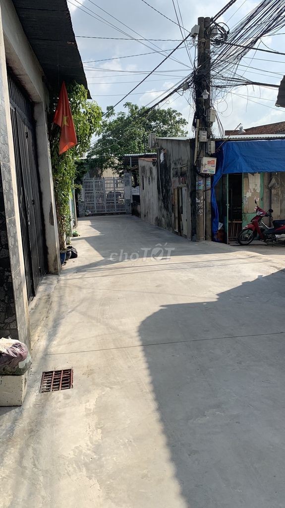Chính chủ cần bán nhà tại Phường Tân Hiệp, giá bán 3.85 tỷ, lh 0937606146