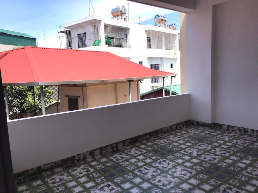 Nhà Xuân Đỉnh Bắc Từ Liêm, ngõ thông ô tô tránh, ô tô đỗ cửa, dt 42m2, 4 tầng, mt 6.7m