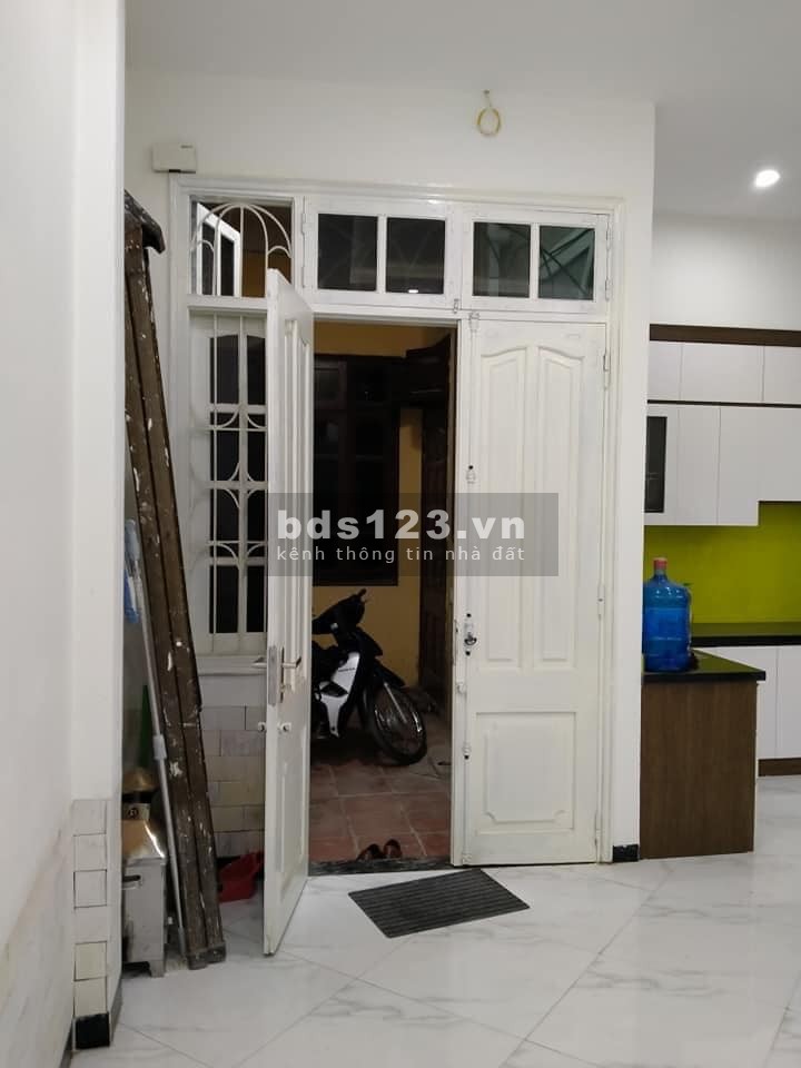 Nhà đẹp lung linh - chỉ việc xách vali về ở, sổ đỏ chính chủ, phân lô vuông vắn