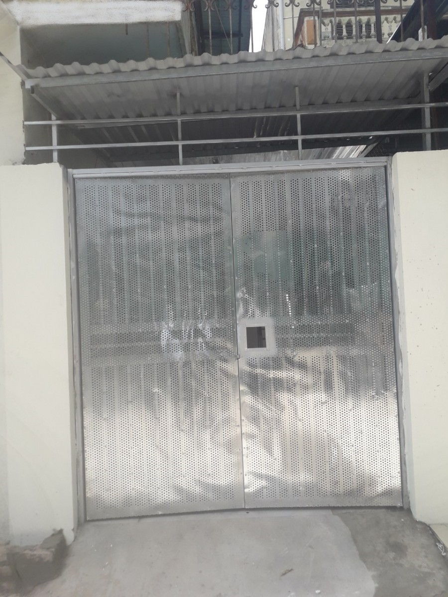 Cho thuê nhà 2 tầng C9 Mai Động ( gần trường mầm non Mai Động).