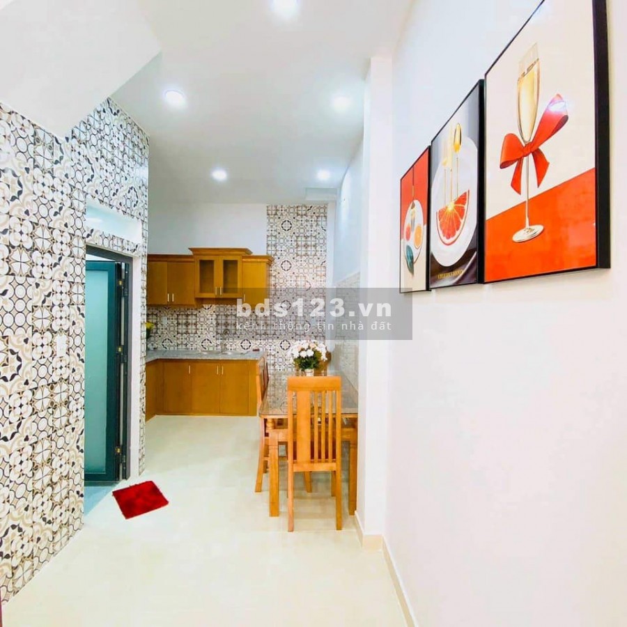 Hẻm xe hơi Nguyễn Văn Khối diện tích 32m2 giá 3.85 tỷ nhiều tiện ích , dân trí cao