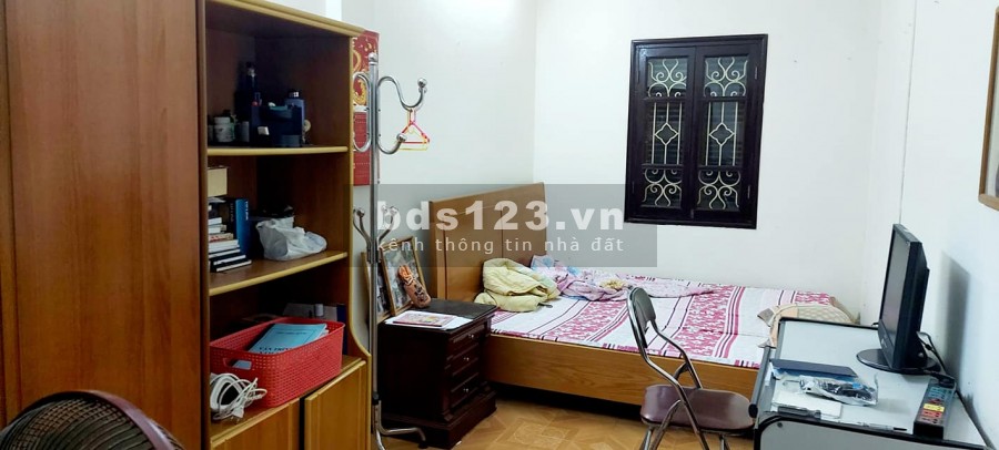 Bán nhà Lò Đúc vị trí trung tâm, ngõ rộng, diện tích lớn 49m 5 tầng 4,1 tỷ