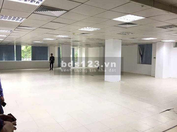 Cho thuê văn phòng DT 50m2,100m2,200m2 tại trung tâm quận Hoàn Kiếm, Hà Nội.LH.0866683628
