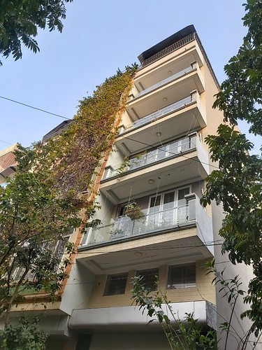 Ái Mộ-Bồ Đề. Bán nhà 6 tầng 35m2 Mt 4m 3.65 tỷ. Nhà chủ tự xây, mới,đẹp.