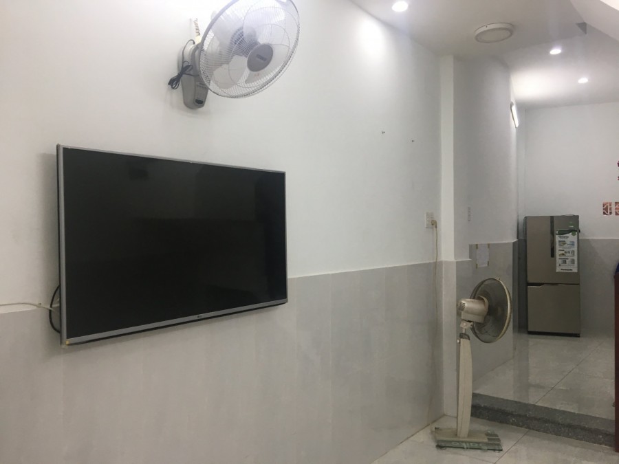 Cần bán nhà nguyên căn mới đẹp nở hậu tài lộc dọn vào ở ngay giá tốt, lhcc