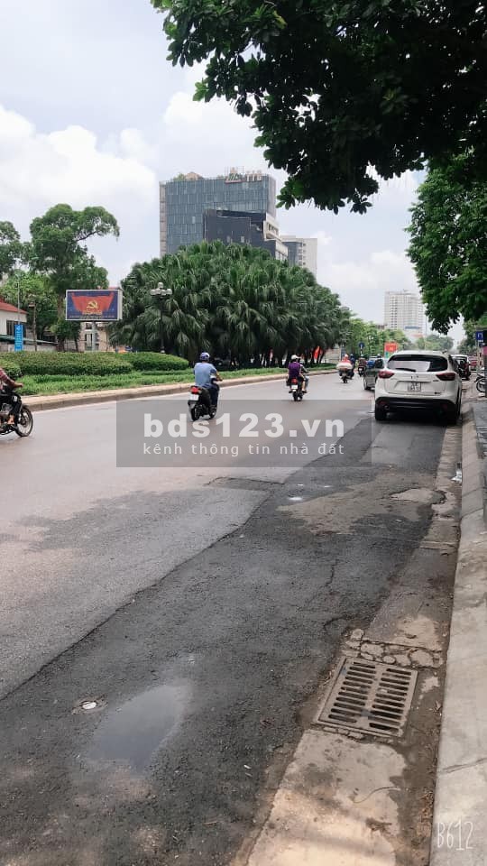 Siêu phẩm Mặt phố Kinh Doanh đỉnh cao Liễu Giai- Ba Đình, 68M2 x4T, mt 8.2m giá 37.5 tỷ