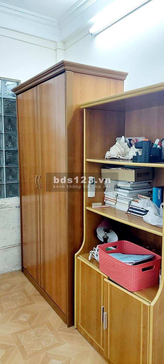 Bán nhà Lò Đúc vị trí trung tâm, ngõ rộng, diện tích lớn 49m 5 tầng 4,1 tỷ