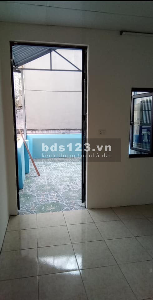 Bn nhà riêng phố Nguyễn Chính, ô tô đỗ cửa, 32m2 x 5T, 2.98 tỷ, lh 0926900555