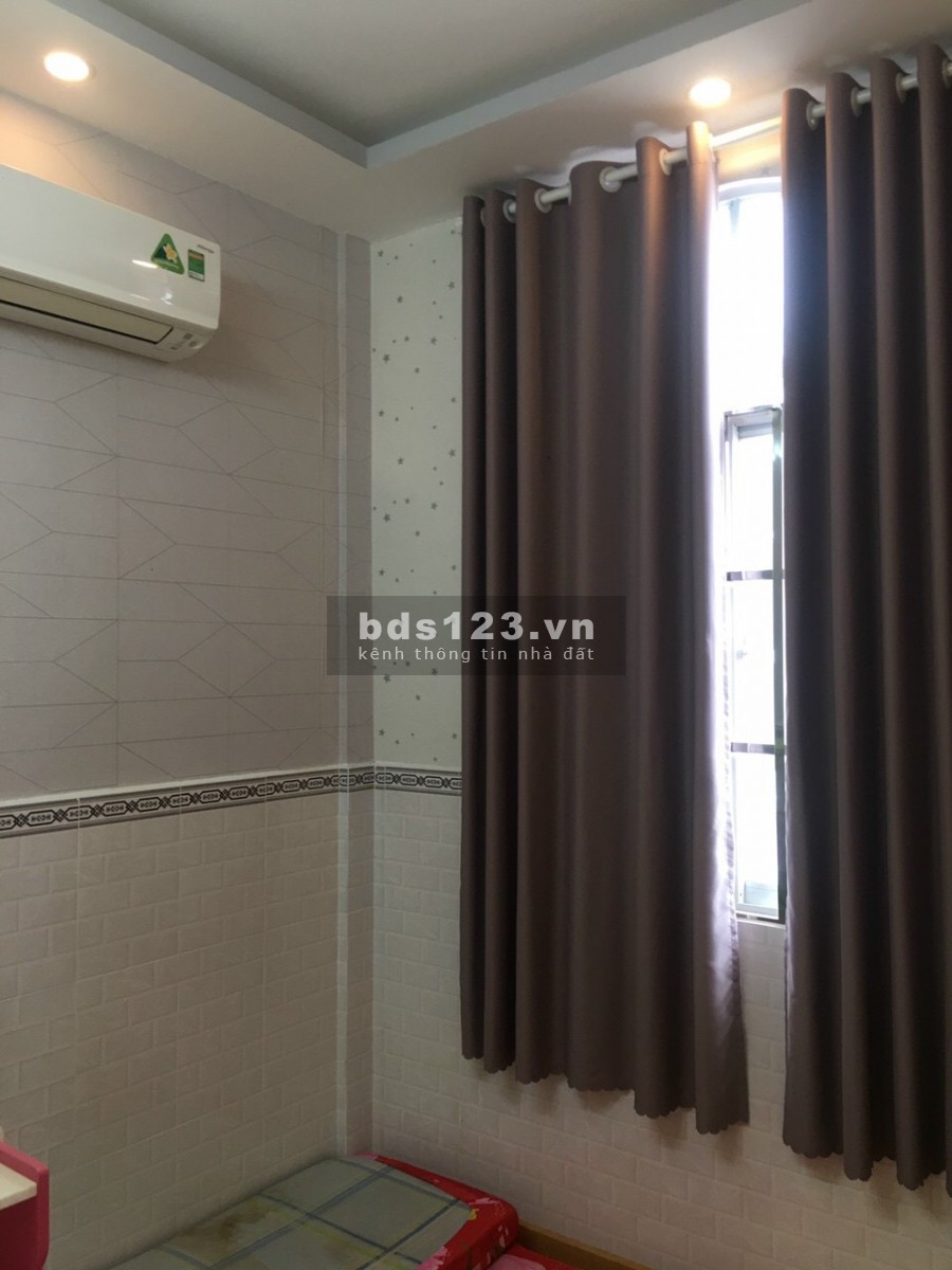 Cần tiền mùa dịch bán gấp nhà 1 trệt 1 lầu - Hẻm Xe Hơi - Huỳnh Tấn Phát, Nhà Bè
