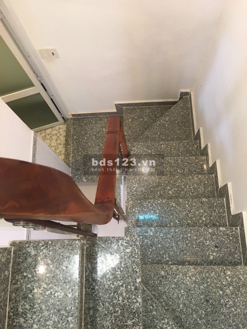 Cần tiền mùa dịch bán gấp nhà 1 trệt 1 lầu - Hẻm Xe Hơi - Huỳnh Tấn Phát, Nhà Bè