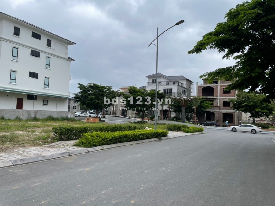Bán đất nền biệt thự đồi Hải Quân Beverly Hills View 2 Vịnh Hạ Long, Cửa Lục sổ đỏ bỏng tay 0936.886.793