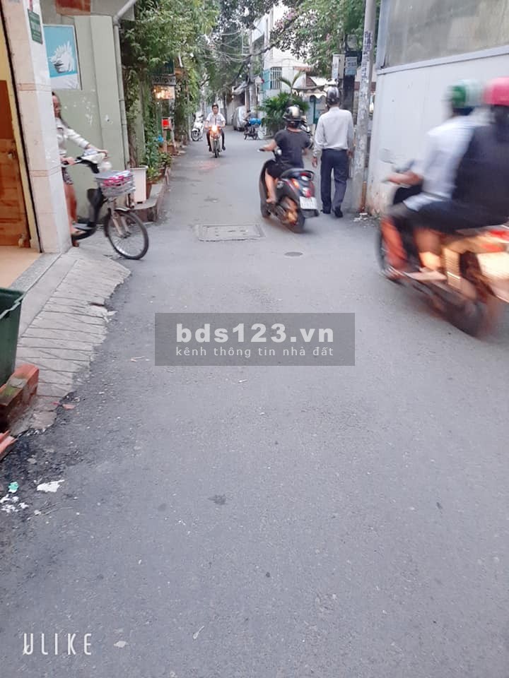 Hẻm xe hơi tránh nhau đường Hoàng Hoa Thám, dt 43m2, giá chỉ 5 Tỷ 500