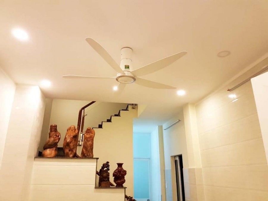 Nhà Bán Trung Tâm Quận 5, Bề Ngang 5.3M, đường Trần Hưng Đạo, giá chi 8.5 Tỷ