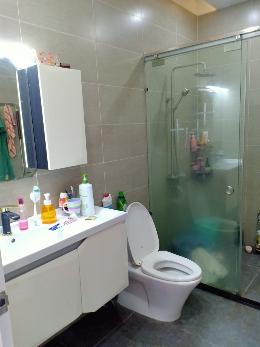 Định cư Mỹ cần bán nhà hẻm xe hơi, dt 105m2. 4 tầng giá COVID 9,1 tỷ