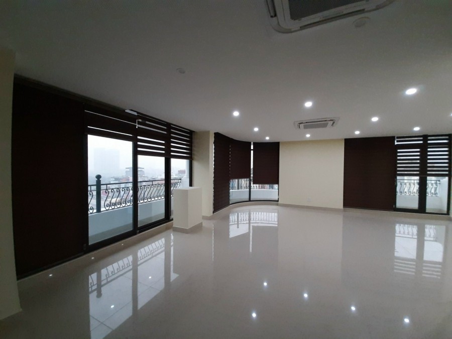 Bán ngay toà văn phòng 9 tầng sang trọng mặt phố Nguyễn Xiển, Thanh Xuân, 16.5m mặt tiền