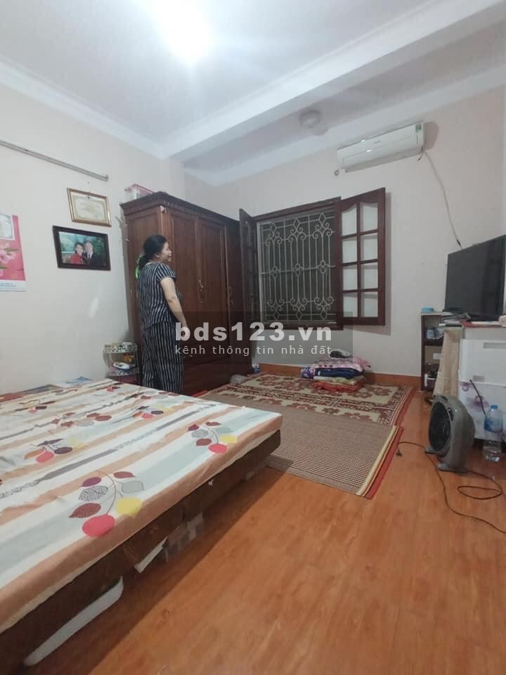 Bán nhà Tây Sơn Diện tích khủng sát mặt tiền 72m2 chỉ 4.25 tỷ.