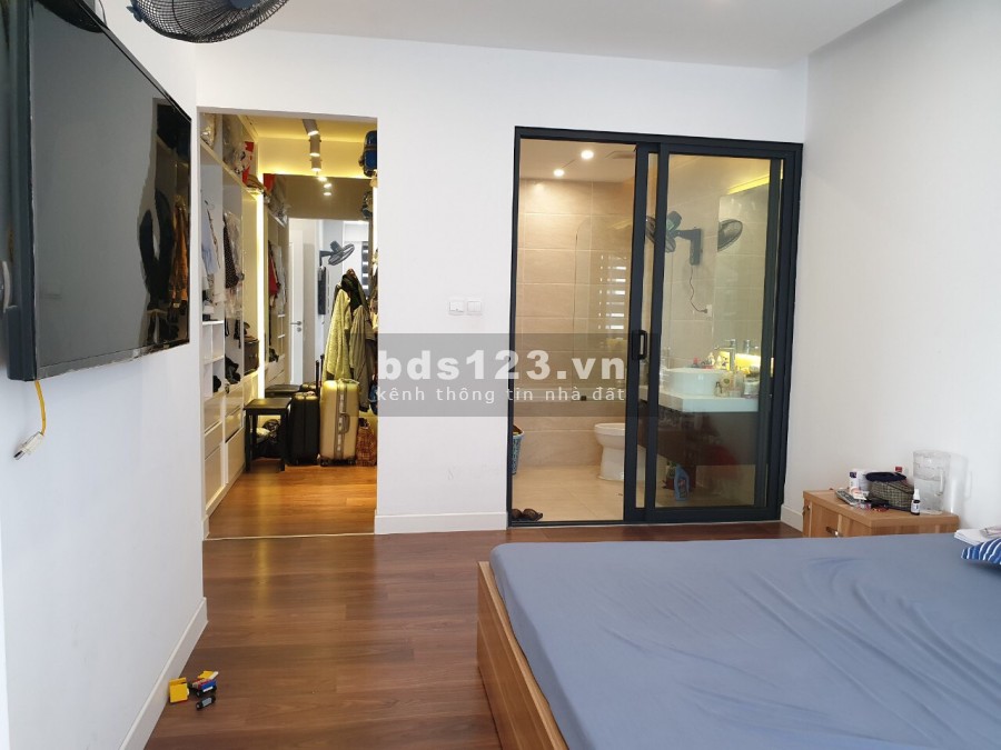 Bán căn góc 2 mặt thoáng dt 128m2, 4PN Imperia Garden liên hệ 0362936504