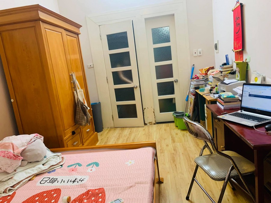 Bán nhà Tôn Đức Thắng, Đống Đa, ngõ thông, gần phố, 28m2 x 5T, giá chỉ 2.99 tỷ. LH 0966456918