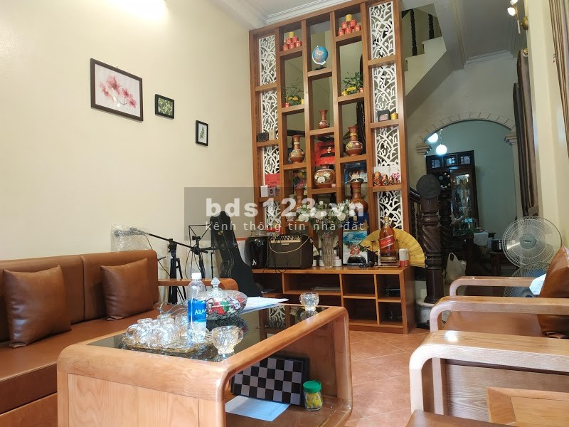 Bán Nhà Phân Lô Quân Đội Hoàng Văn Thái, Nhà Đẹp, 42m2, 5T, giá 3.4 tỷ, gần ô tô