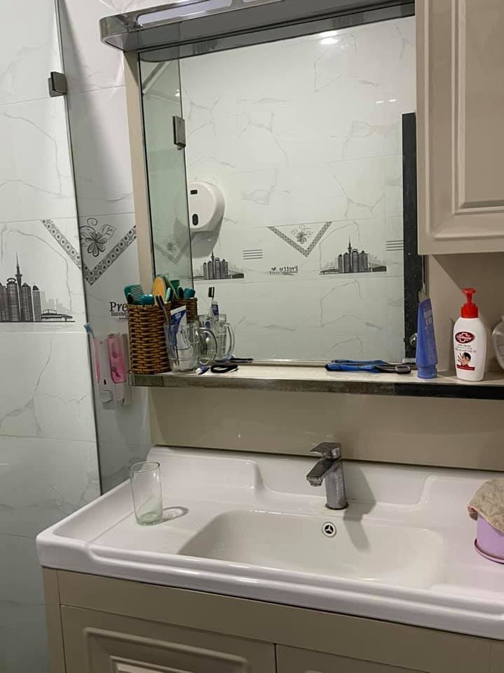 Bán gấp trong tháng Mặt tiền Lê Lâm (4,5x19). Nhà rất đẹp xem là mê, giá chỉ 10,8 tỷ còn TL