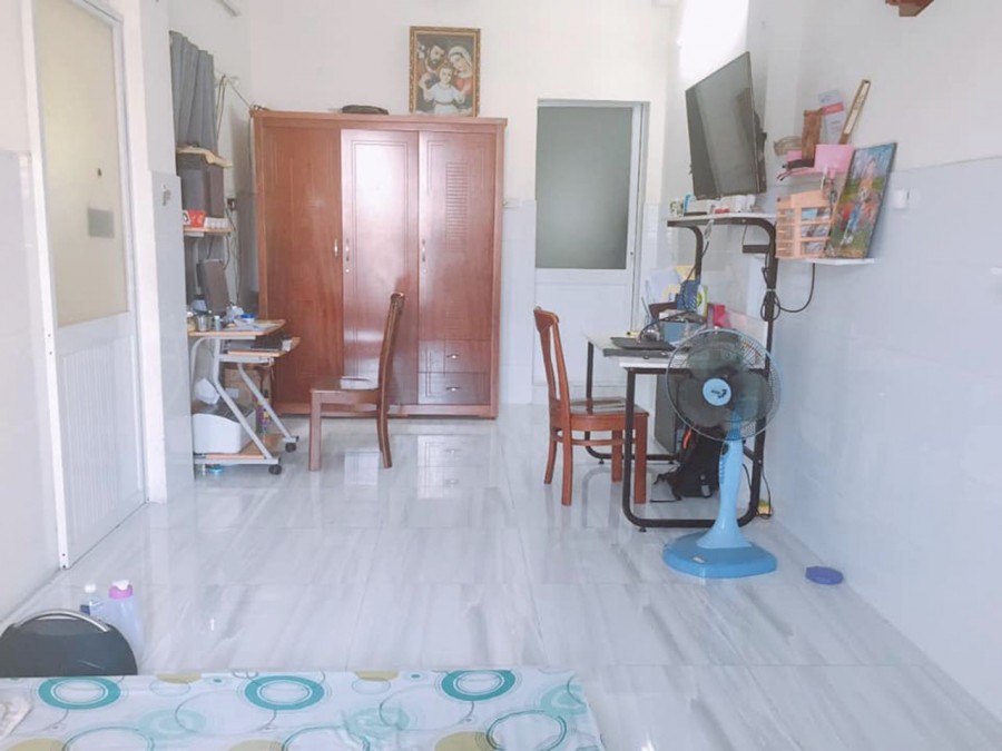 Bán nhà Nguyễn Tri Phương Quận 10 dt 4x11m2 - 3 phòng ngủ giá chỉ 5,05 tỷ