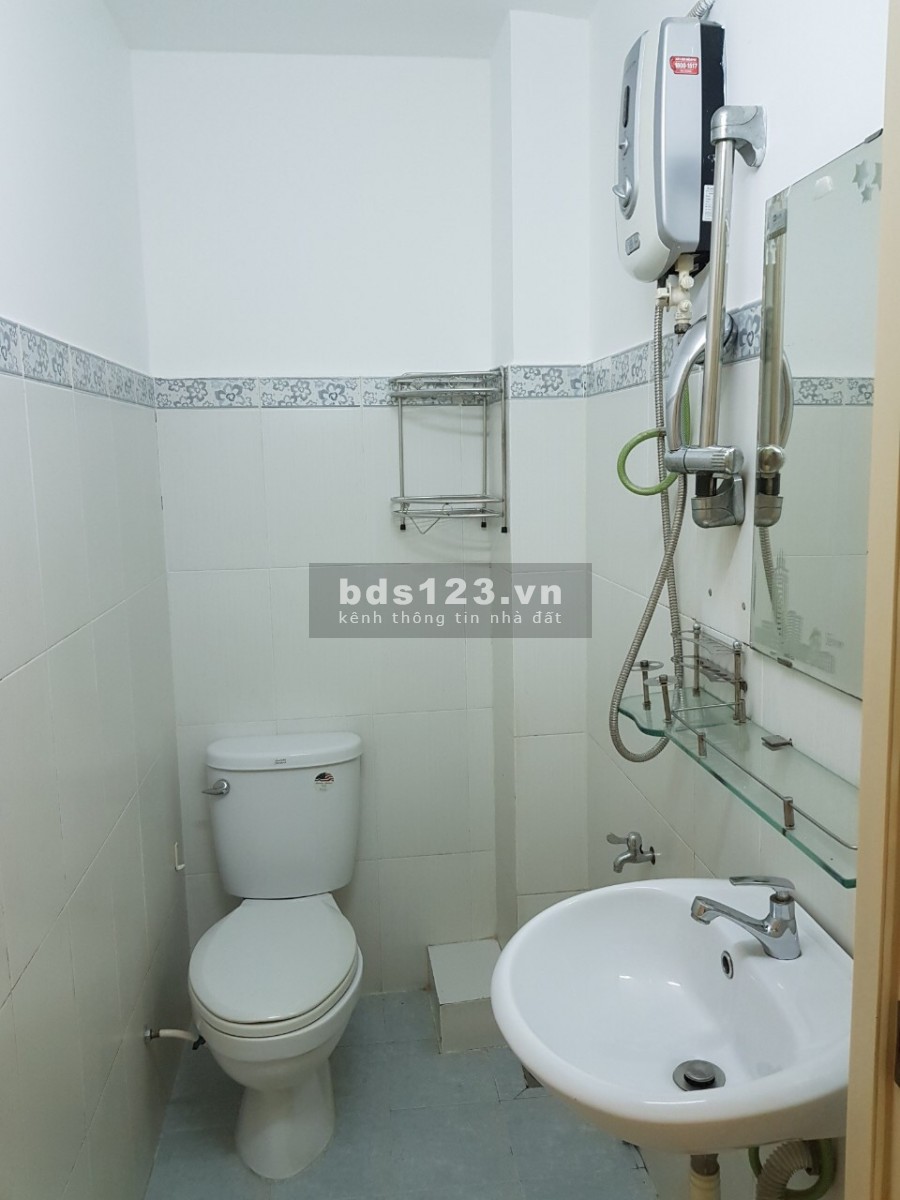Thuê nhà nguyên căn Quận Tân Phú, khu vực yên tĩnh
