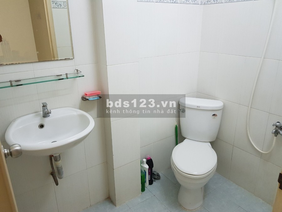 Thuê nhà nguyên căn Quận Tân Phú, khu vực yên tĩnh