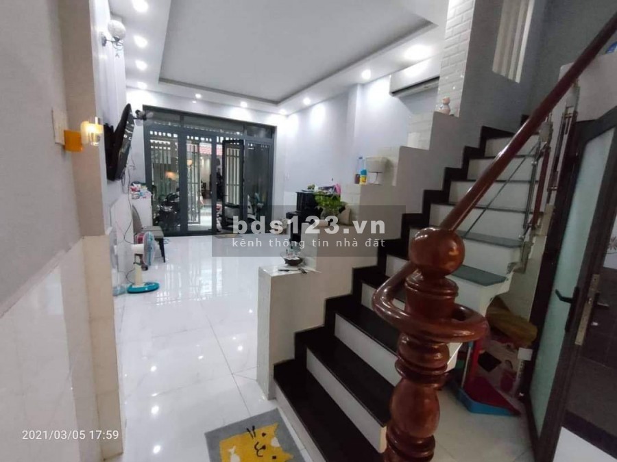 Bán Nhà Đẹp Ngô Gia Tự, P9, Q10, Giá rẻ, 42m2 chỉ 5.2 tỷ 0982245779