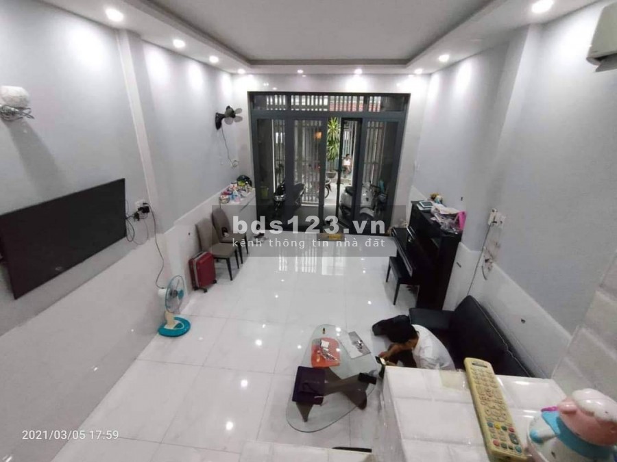 Bán Nhà Đẹp Ngô Gia Tự, P9, Q10, Giá rẻ, 42m2 chỉ 5.2 tỷ 0982245779