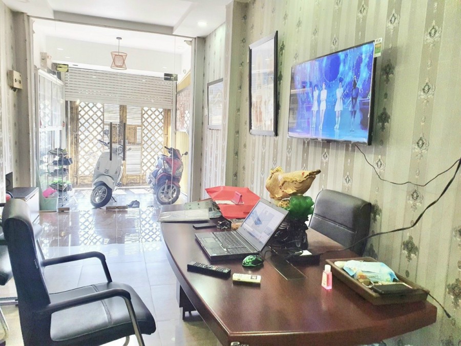 Nhà riêng mặt tiền Phạm Văn Đồng, Linh Tây, Thủ Đức.