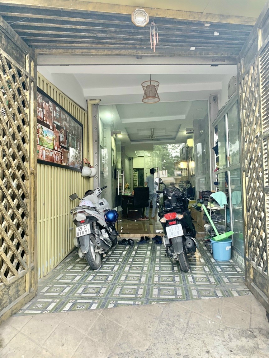 Nhà riêng mặt tiền Phạm Văn Đồng, Linh Tây, Thủ Đức.