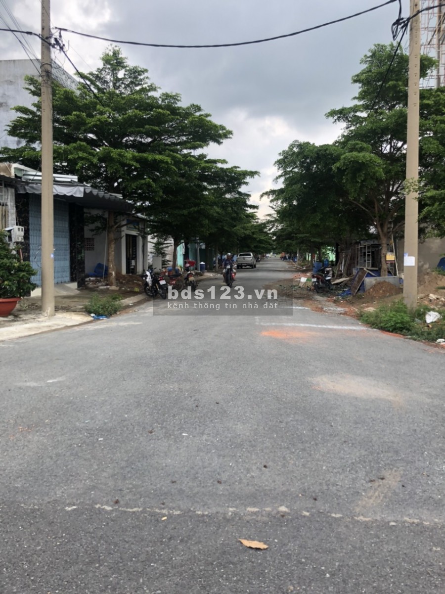 Bán lô đất đường Số 2, Tân Tạo, xã Phạm Văn Hai, 96m2, sổ hồng riêng