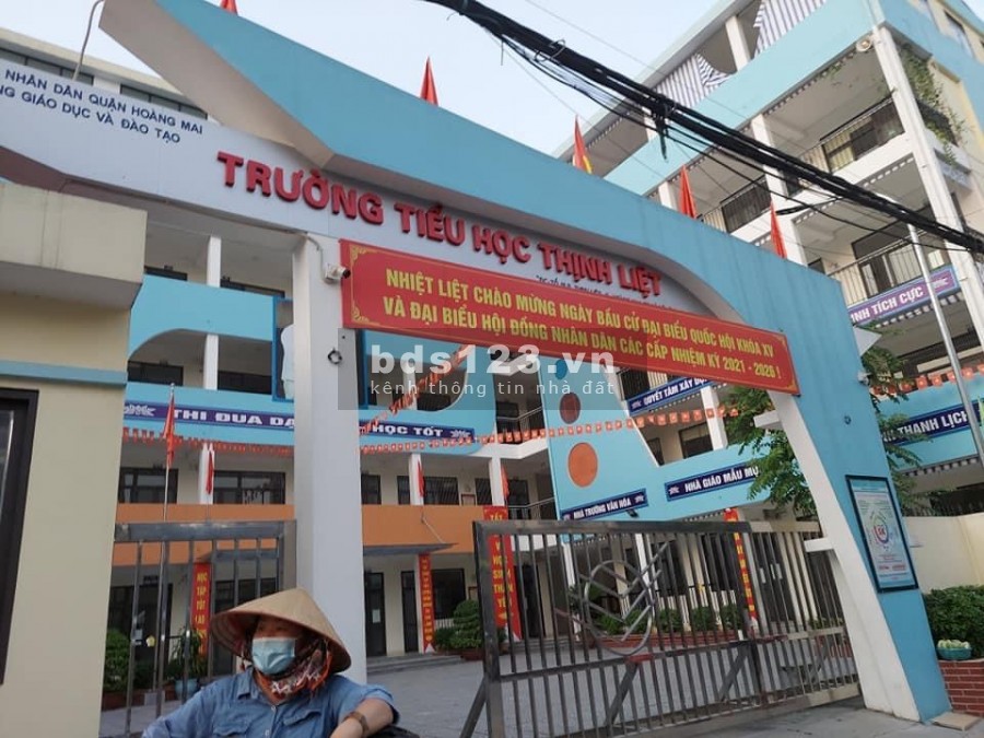 Bán nhà Tân Mai,đẹp ở ngay 4 tầng, 41m2 giá 3,15 tỷ, tặng nội thất