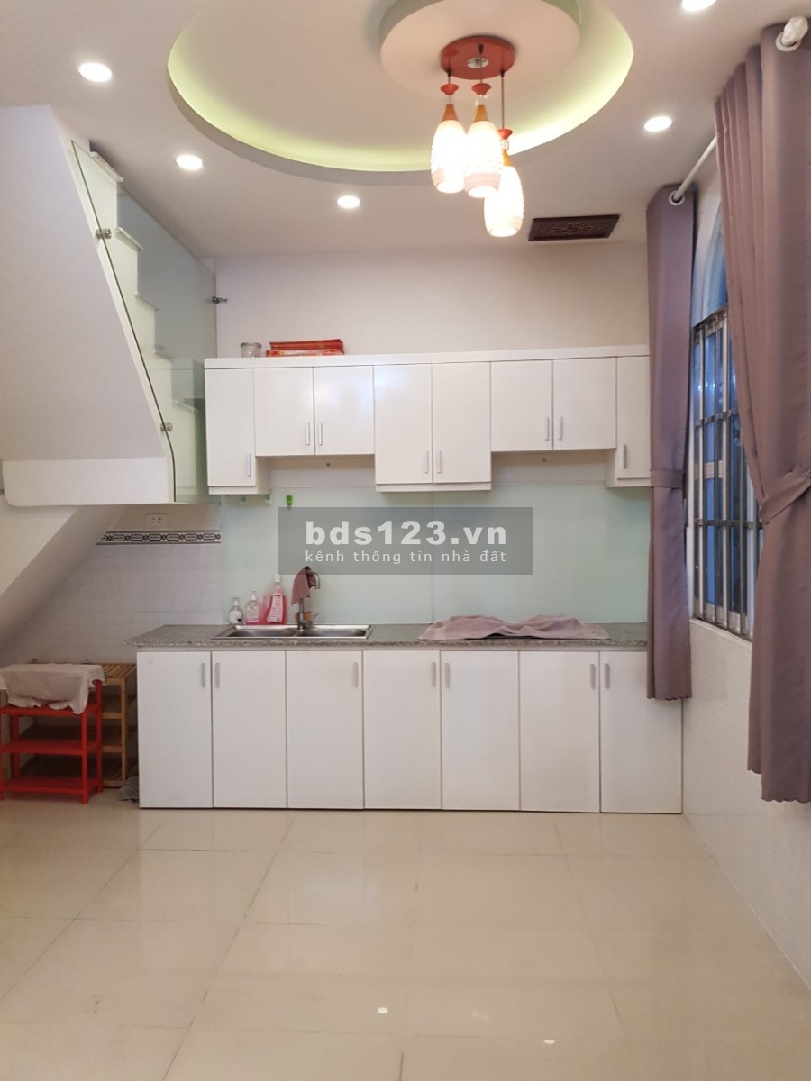 Cần tiền mùa dịch bán gấp nhà 1 trệt 1 lầu - Hẻm Xe Hơi - Huỳnh Tấn Phát, Nhà Bè