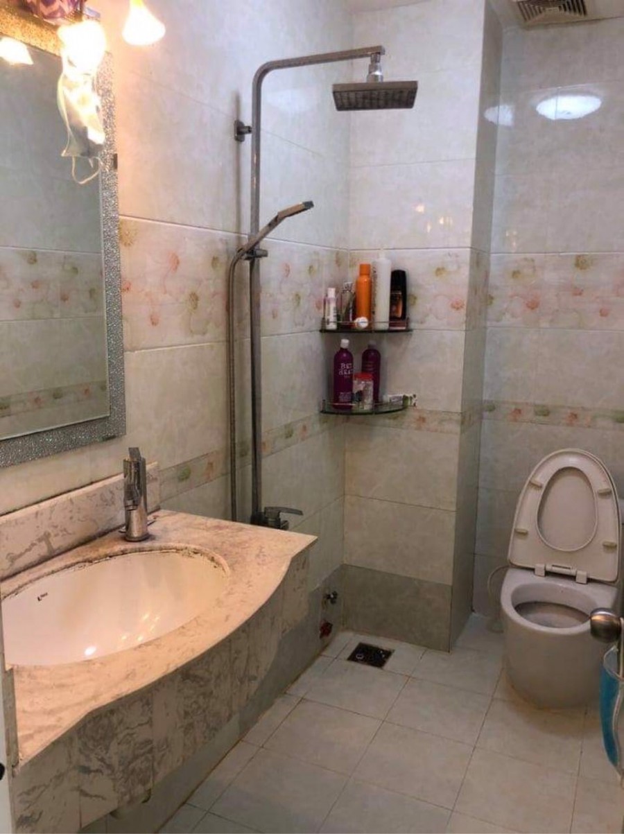 Nhà bán mặt tiền đường Nguyễn Trọng Tuyển quận Tân Bình 4.7x25m 5 lầu chỉ 24.8 tỷ