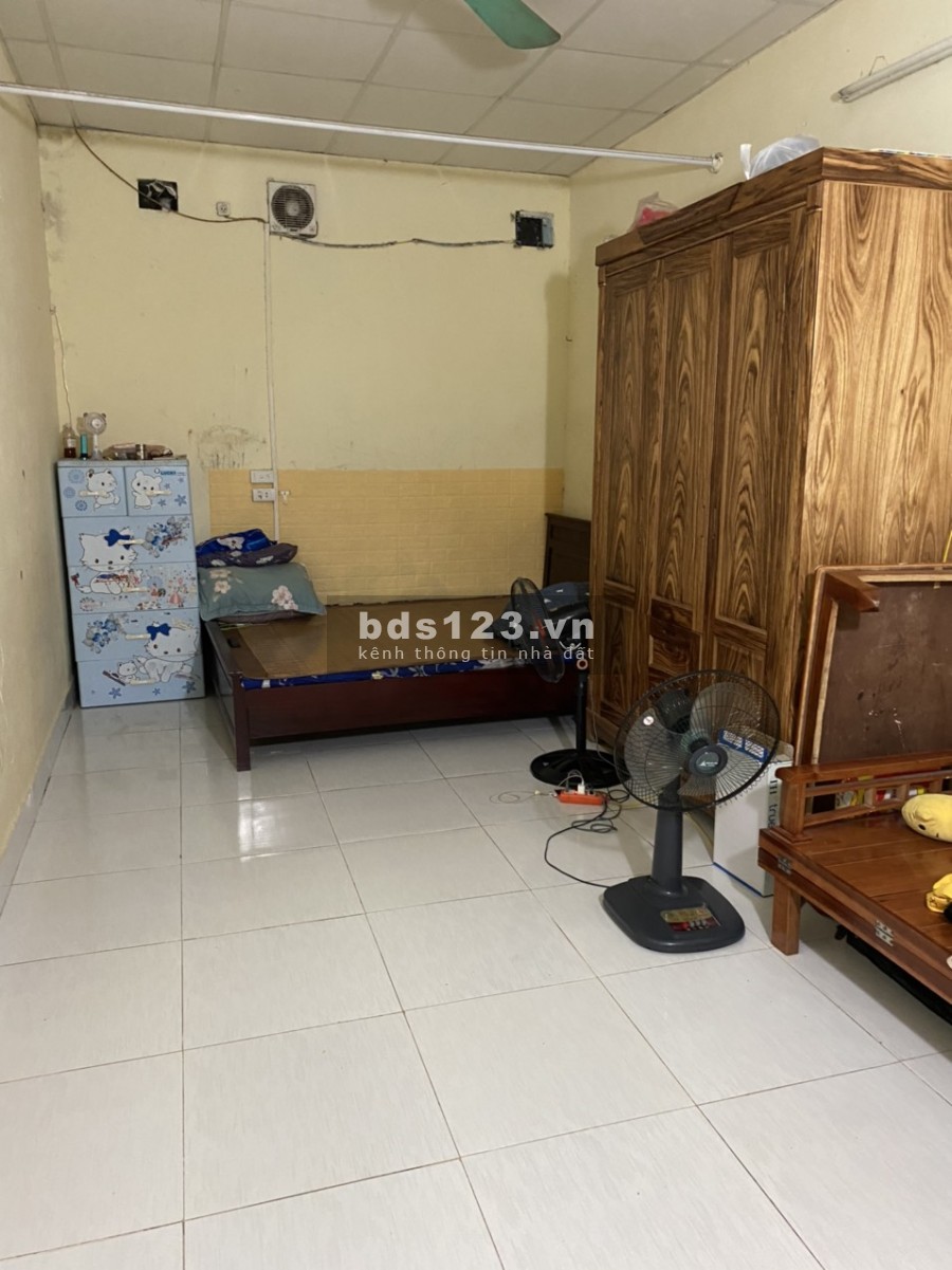 Cho thuê nhà 1 tầng, ngõ 36 Tả Thanh Oai, diện tích 40.25m2, còn mới, lh 0979352887