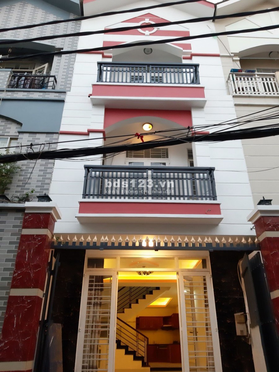 Nhà phố đẹp 2 lầu hẻm xe hơi đường Phú Thuận, phường Phú Thuận, Quận 7