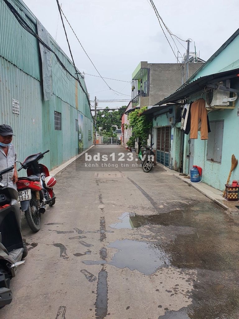 Nhà kênh 19/5, 4x18, trệt, lầu, nhà mới 100%, cho thuê nguyên căn giá 12 triệu/tháng