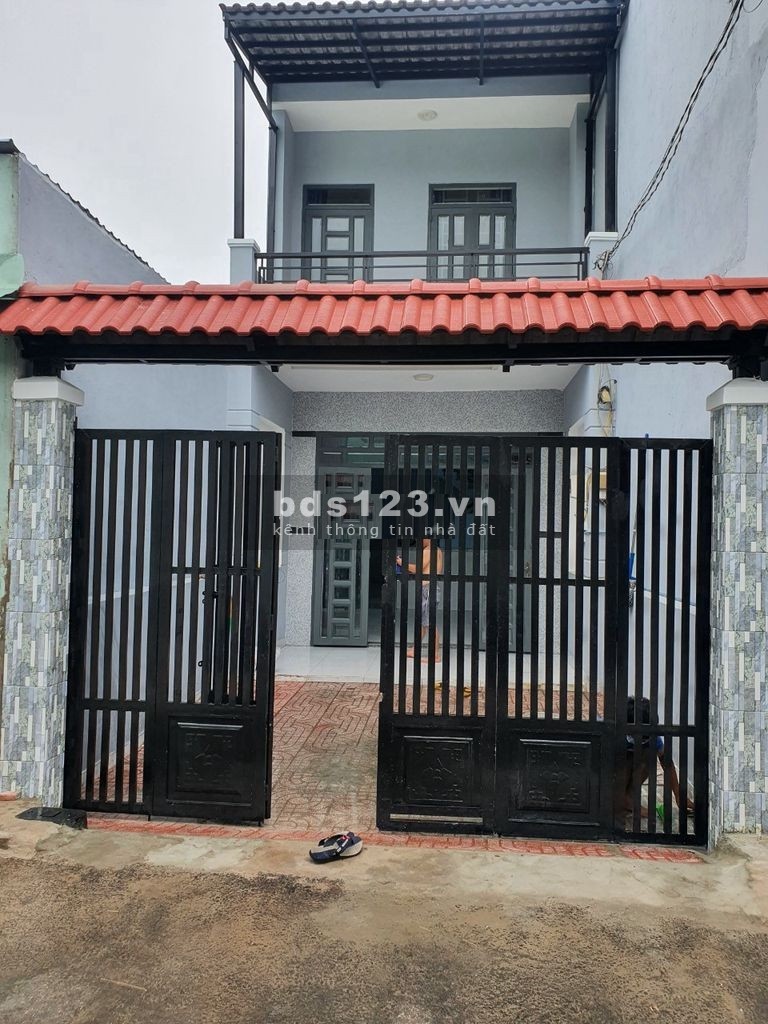Nhà kênh 19/5, 4x18, trệt, lầu, nhà mới 100%, cho thuê nguyên căn giá 12 triệu/tháng